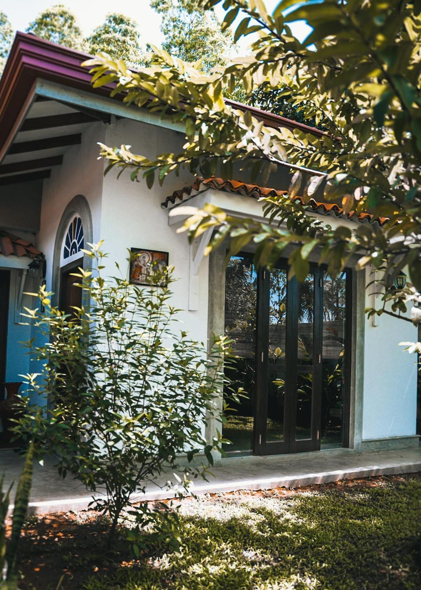 Villa Ali Unawatuna Luaran gambar