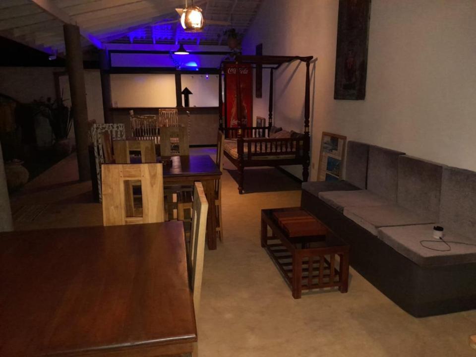 Villa Ali Unawatuna Luaran gambar